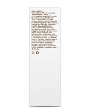 Bio-Oil Skincare Oil carton ingredients panel showing mineral oil, vitamins and botanical oils in the specialist skincare formula.